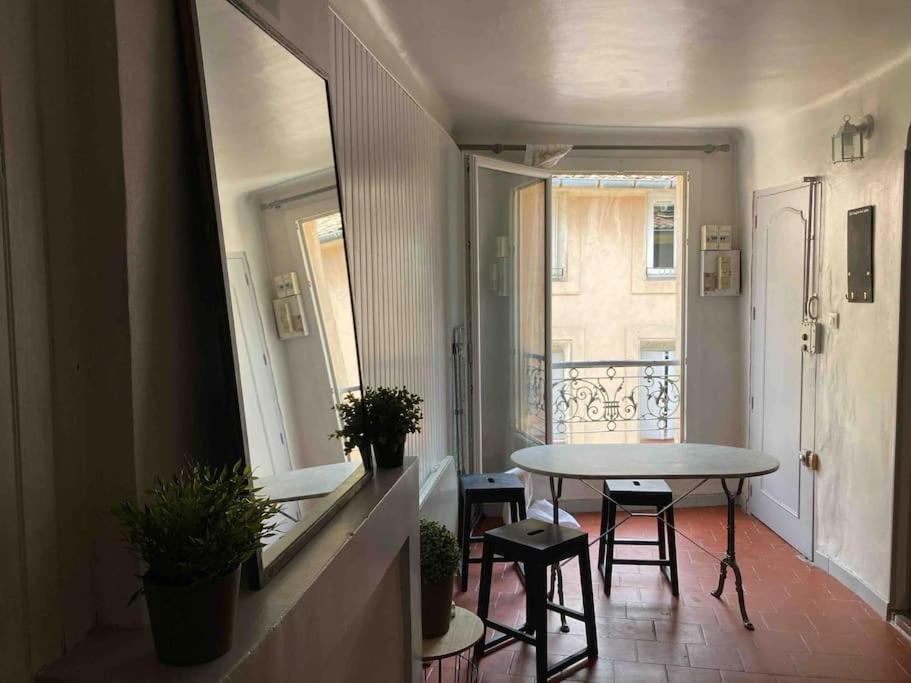 Superbe T2 Au Coeur D'Aix-En-Provence Appartement Buitenkant foto