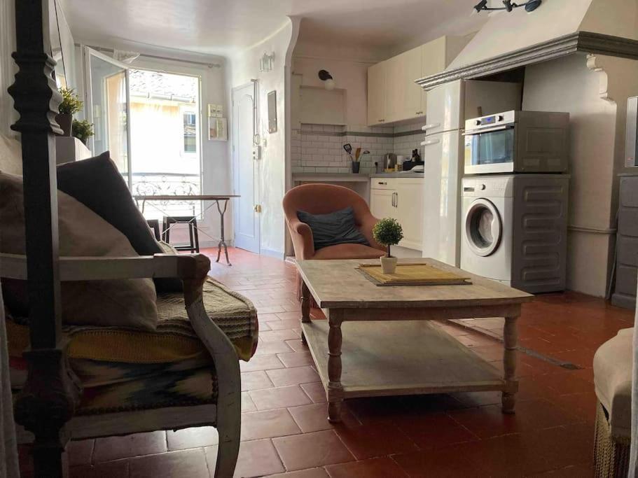 Superbe T2 Au Coeur D'Aix-En-Provence Appartement Buitenkant foto