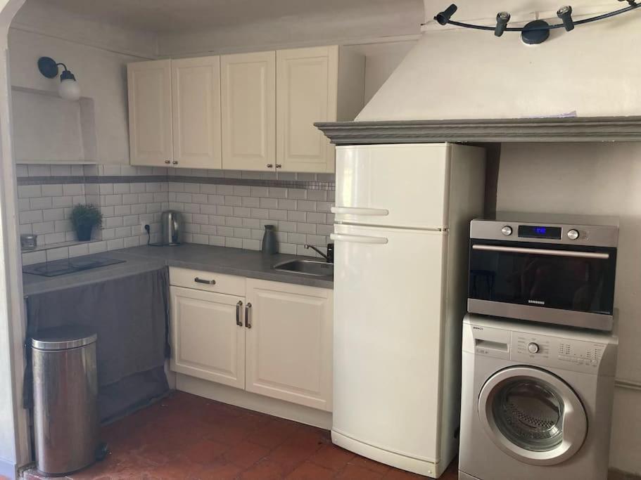 Superbe T2 Au Coeur D'Aix-En-Provence Appartement Buitenkant foto